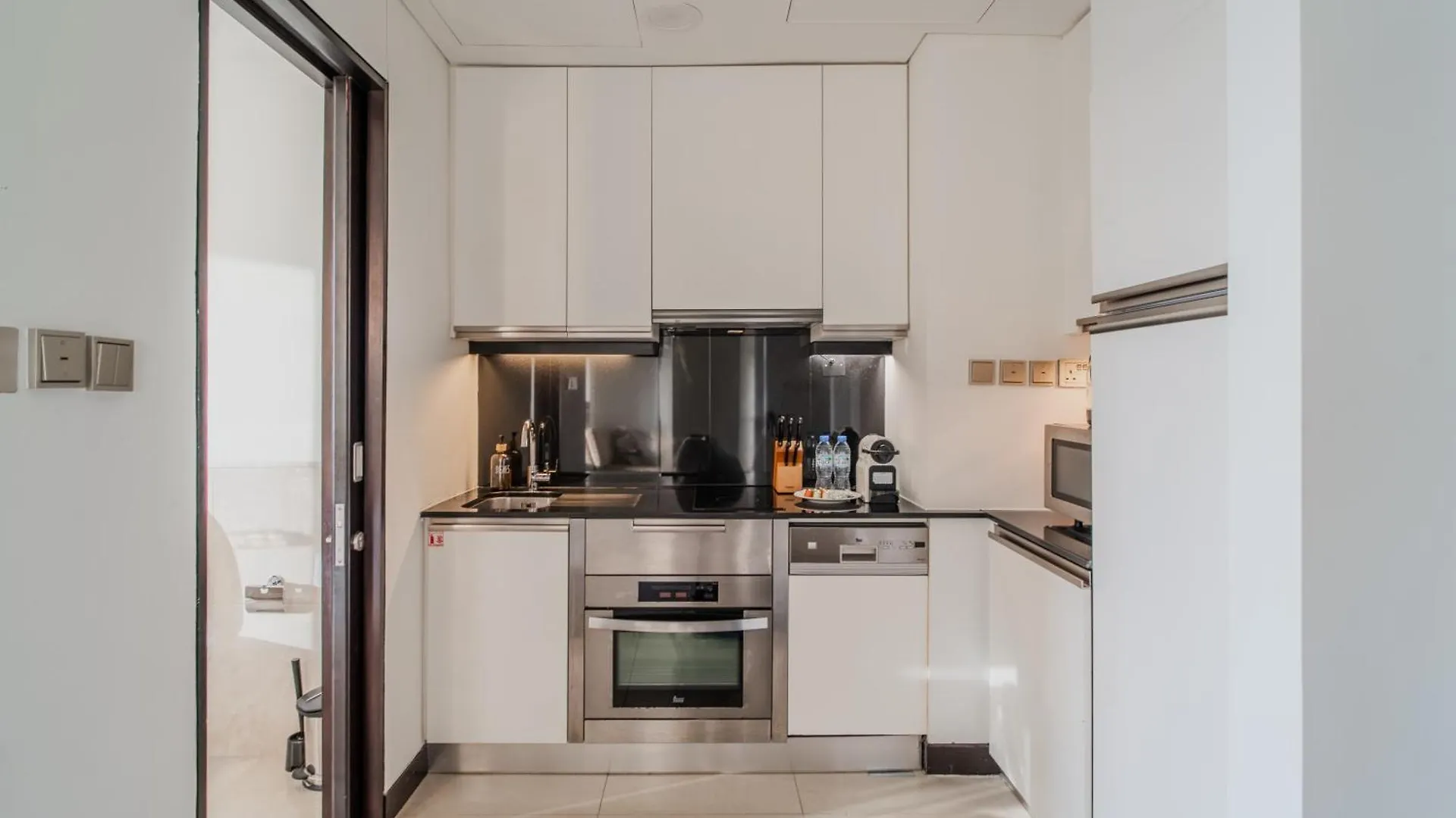 Apartments In Address Dubai Marina Residences Connected To Marina Mall