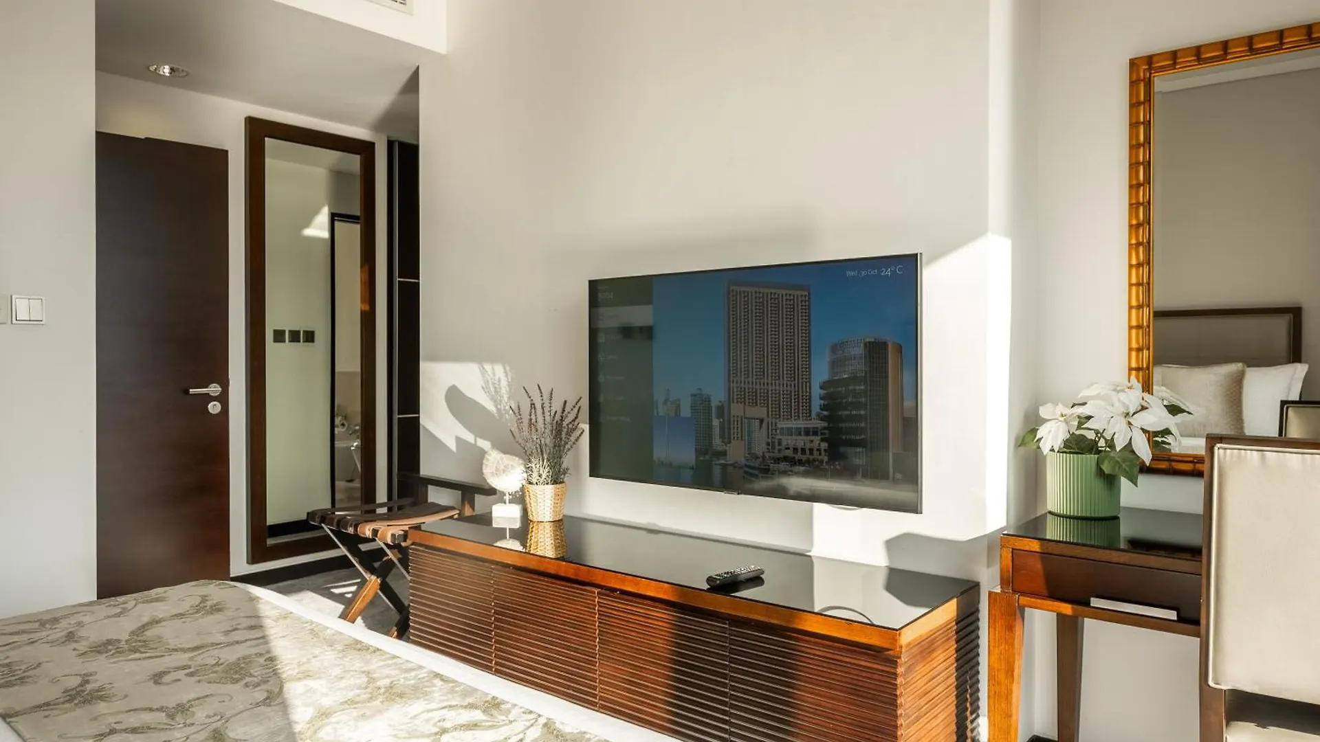 Apartments In Address Dubai Marina Residences Connected To Marina Mall