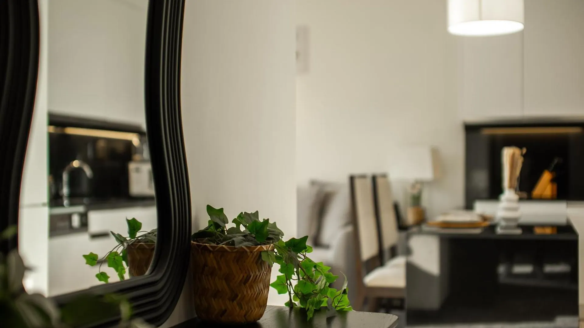Apartments In Address Dubai Marina Residences Connected To Marina Mall