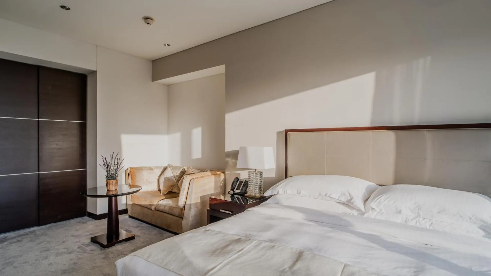 Apartments In Address Dubai Marina Residences Connected To Marina Mall